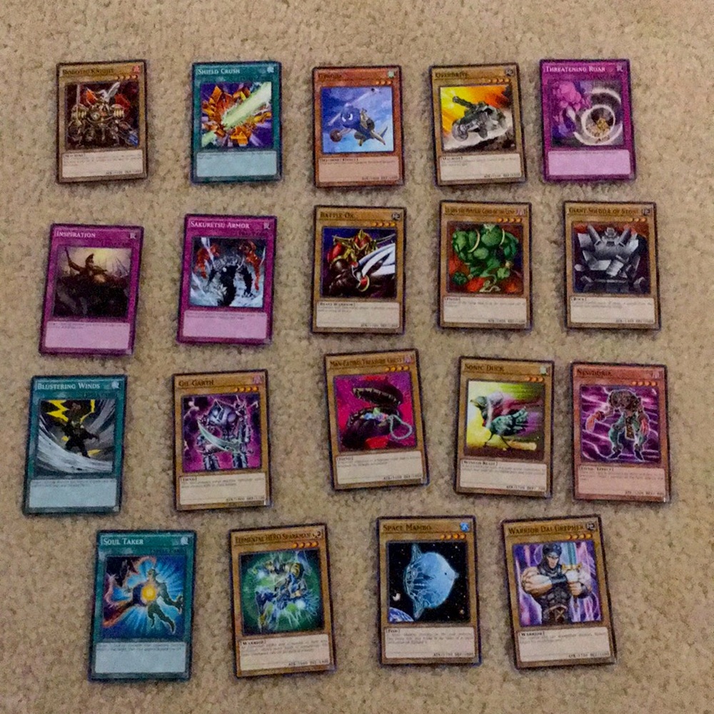 Pack of 19 Yu-GI-Oh Cards